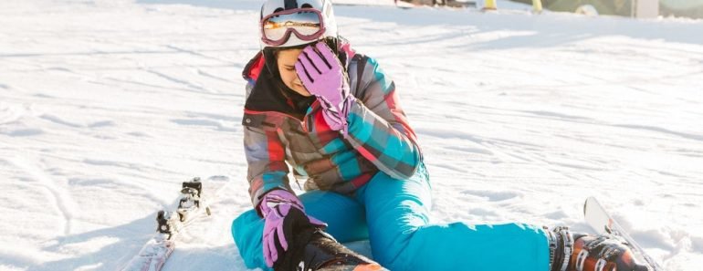 knee injuries sustained during a skiing